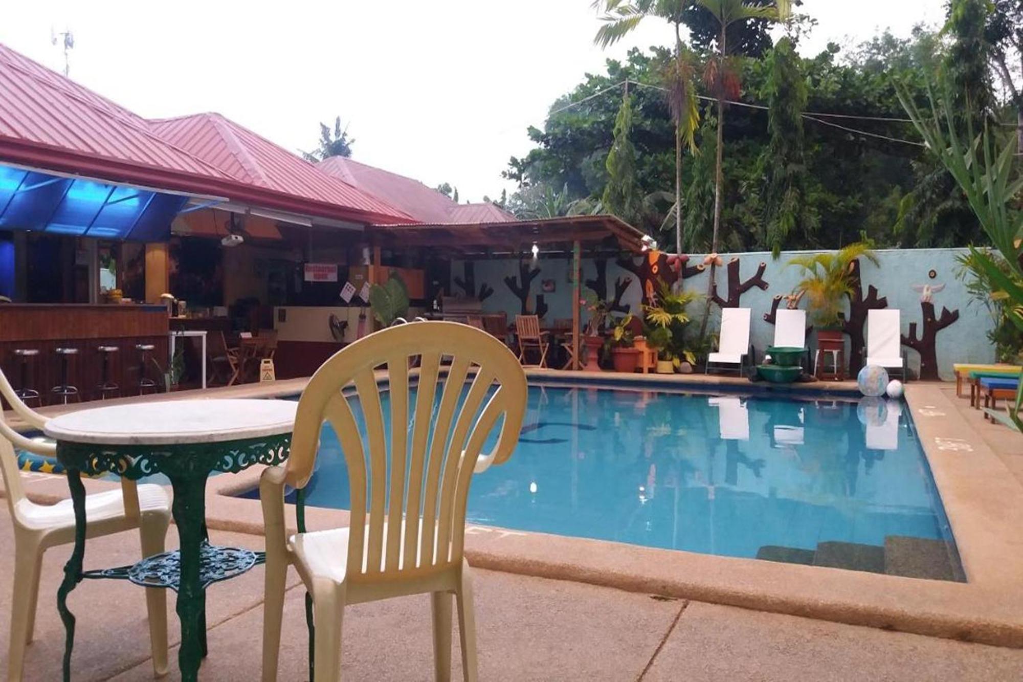 Citadel Bed&Breakfast Puerto Princesa Exterior foto