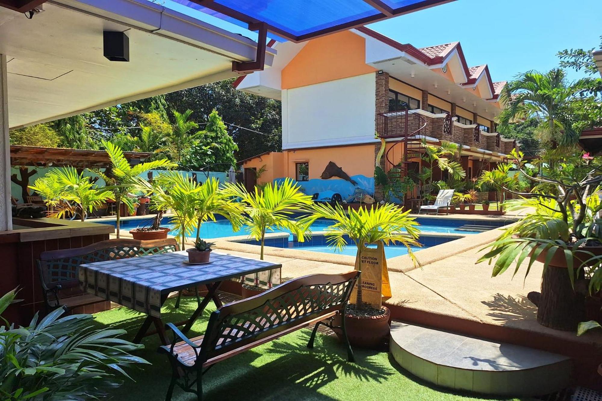 Citadel Bed&Breakfast Puerto Princesa Exterior foto